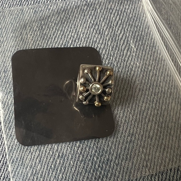 Pandora starburst charm - Picture 2 of 4